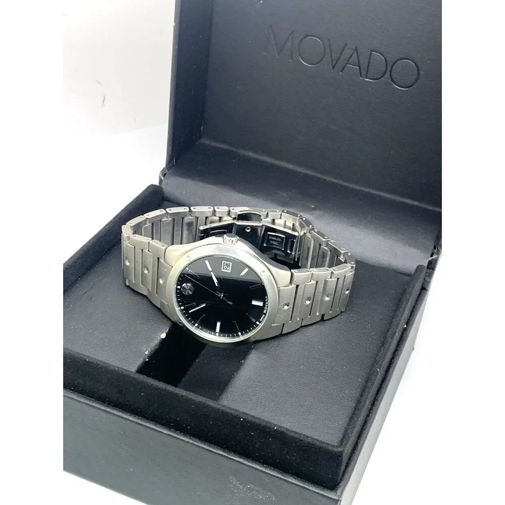 Movado Men's Watch 0607541 SE Black Dial Swiss Quartz Silver Steel 41mm